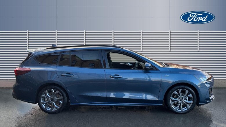 Ford Focus 1.0 EcoBoost Hybrid mHEV 155 ST-Line 5dr Auto Petrol Estate